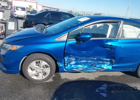 2015 Honda Civic Lx z USA, uszkodzony, nr VIN 2HGFB2F56FH517649